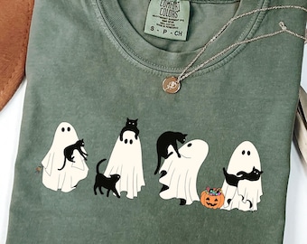Halloween Black Cat Shirt, Comfort Colors Ghost Shirt, Halloween Ghost Tshirt, Spooky Season Cat Tee,Halloween Cute Women Tee,Halloween Gift