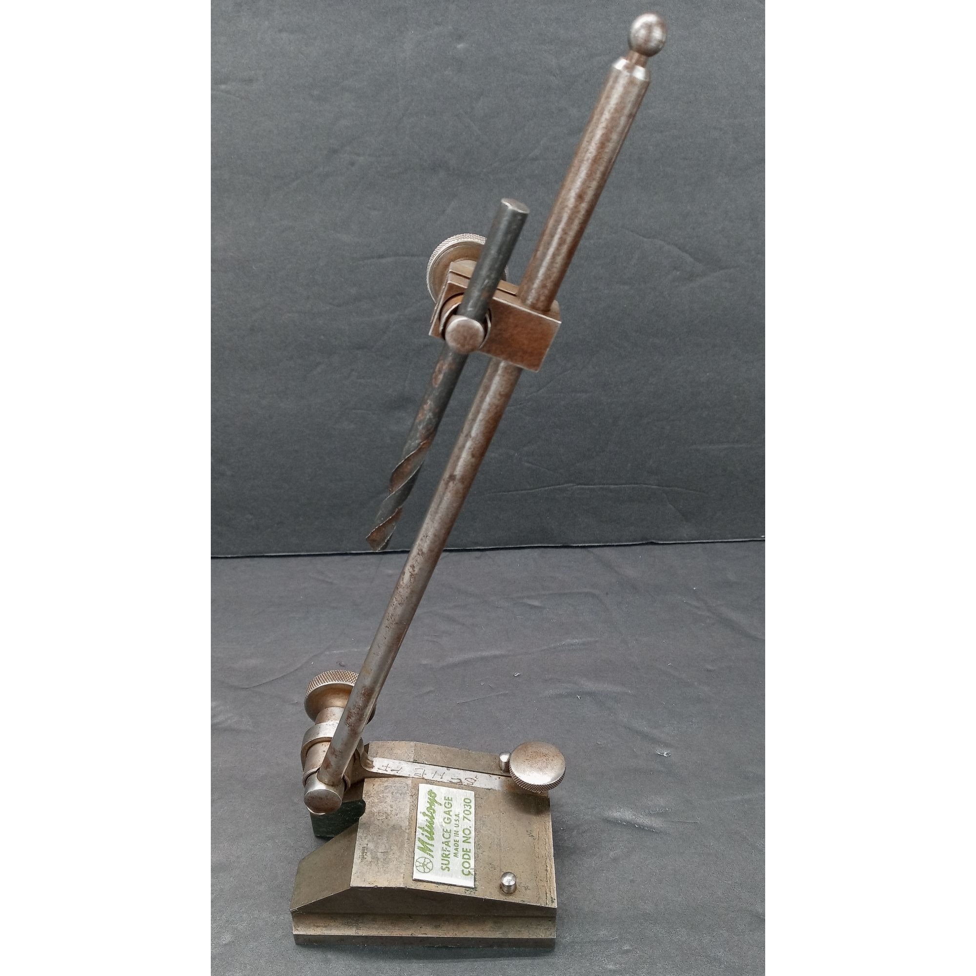 Vintage Mitutoyo Surface Gage Indicator Early Stand 7030 Green Etsy