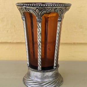Portacandele in vetro artistico neoclassico in argento placcato ambra del XIX secolo