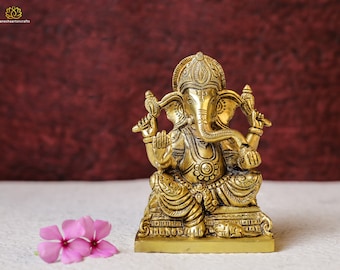 Estatua de latón de Ganesh: dios hindú de los nuevos comienzos (15 cm)