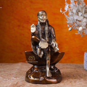 Sai Baba Statue | Shirdi Sai Baba | Pure Brass Sai Baba Statue | Sai Baba of Shirdi | Sri DattaGuru | 21 cm | Hindu & Muslim Devotee |