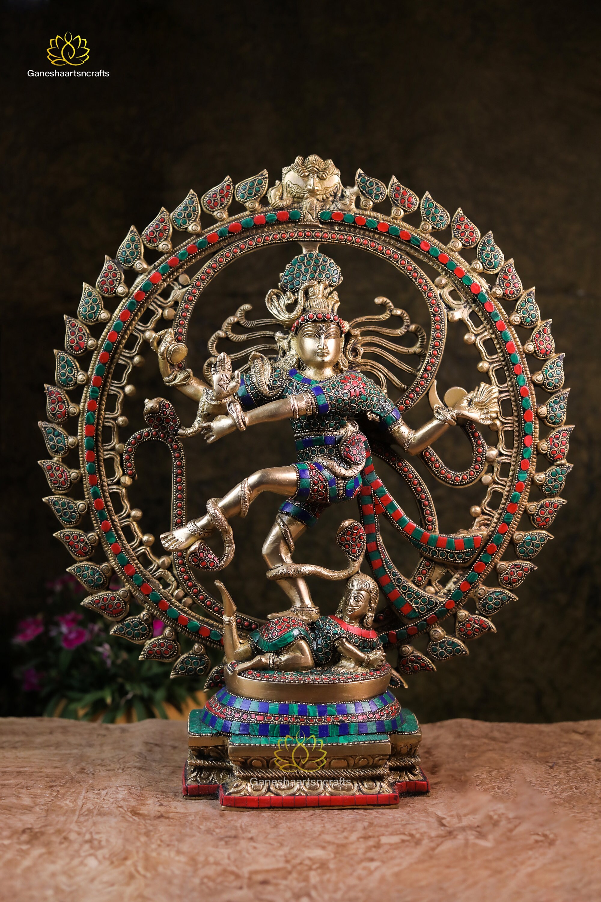 【 マハーカーラ（バイラヴァ）】　シヴァ神　木彫面　マッラ朝～ネパール朝初期 バイラヴァ[23cm] の通販[送料無料] - TIRAKITA.COM