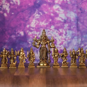 Dashavatara | De tien incarnaties van Heer Vishnu | Heer Vishnu | Hindoegod Vishnu omringd door zijn avatars | Messing set van Vishnu Dashavatar
