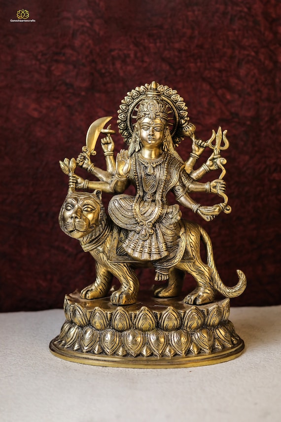 大きな真鍮製ドゥルガー像：ヒンドゥー教の女神パールヴァティの