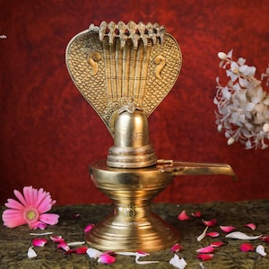 Shivling de latón / 33 cm / Escultura Lord Shiva Lingam / Símbolo de Dios Shiva / Ídolo shivling / Templo Shivling de latón / Dios hindú Puja Idol /