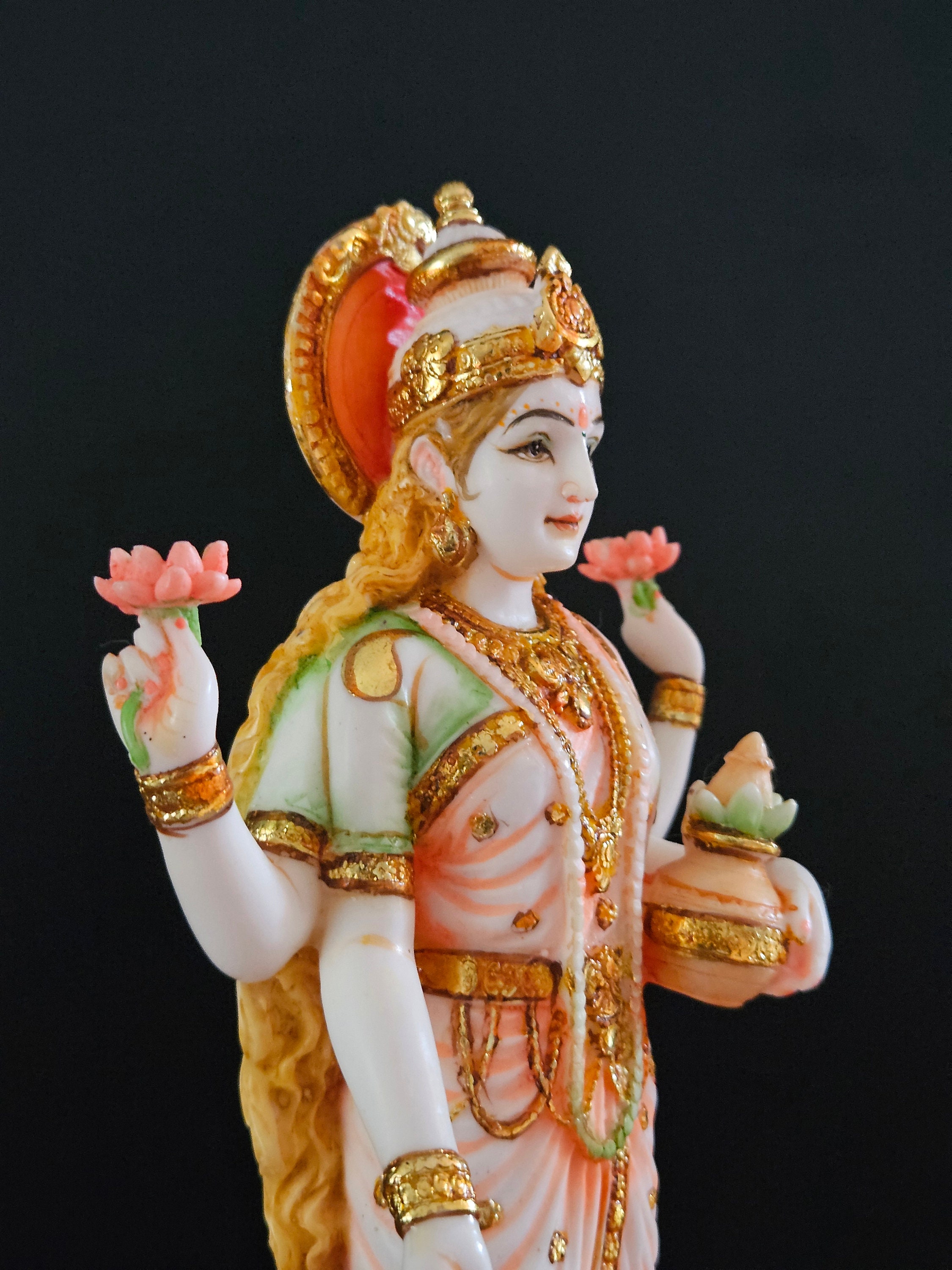 曼*華様 DeliciousTaylormade限定GodDixxVintage Lakshmi Statue: Cultured Marble Goddess of Wealth (26 CM) - Etsy