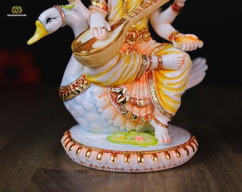 白鳥に乗ったサラスワティ女神像：接着ブロンズ製ヒンドゥー美術（21cm