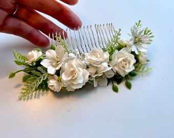 Bridal Hair Accessory, Floral comb with White Roses & Baby's breath