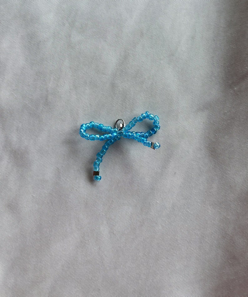 Bow pendant, bow charm, beaded bow pendant, pendant for necklace, pendant for earrings Blue