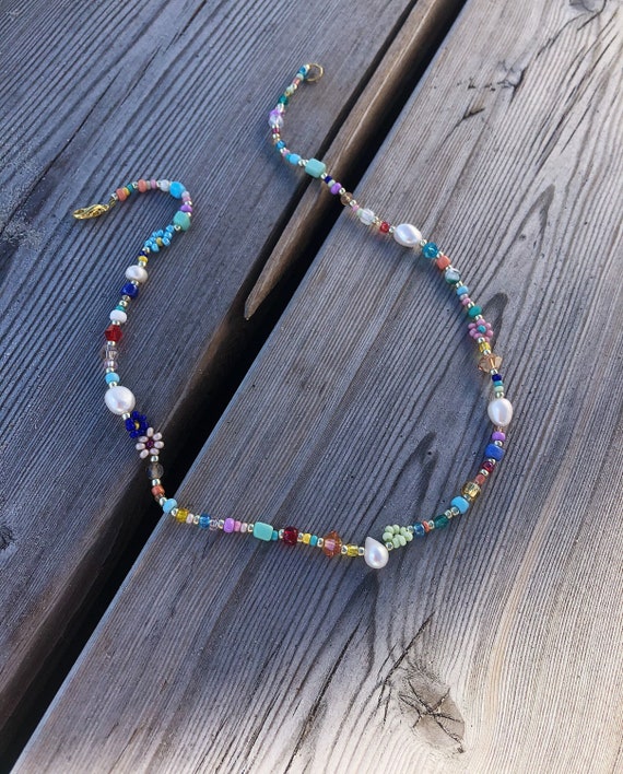 Beaded Daisy Flower Necklace Beaded 