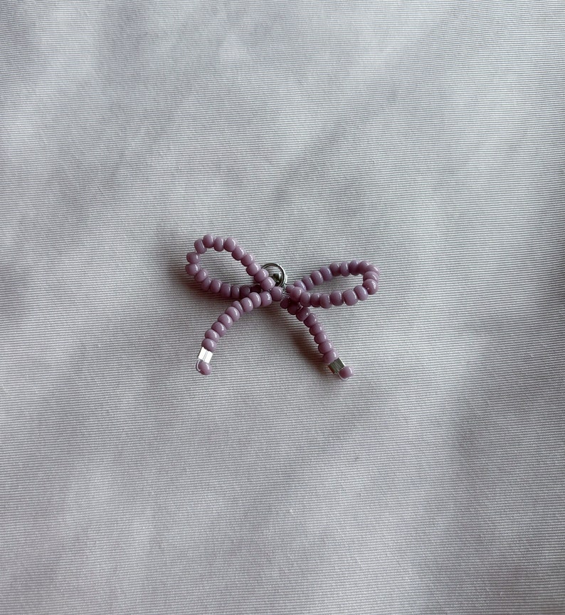 Bow pendant, bow charm, beaded bow pendant, pendant for necklace, pendant for earrings Purple