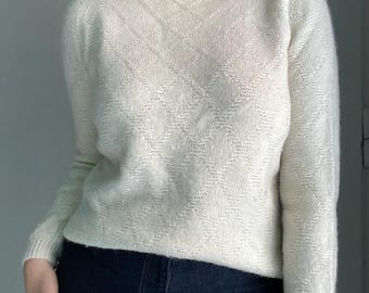 Vintage handmade wool sweater, cream wool jumper, hand knitted white top, pattern wool white jumper, handmade white wool, woolen pullover M
