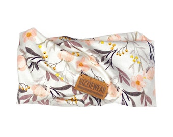 Peachy Flowers cat scarf, Spring fashion for cats, Soft cat scarf, Floral cat scarf
