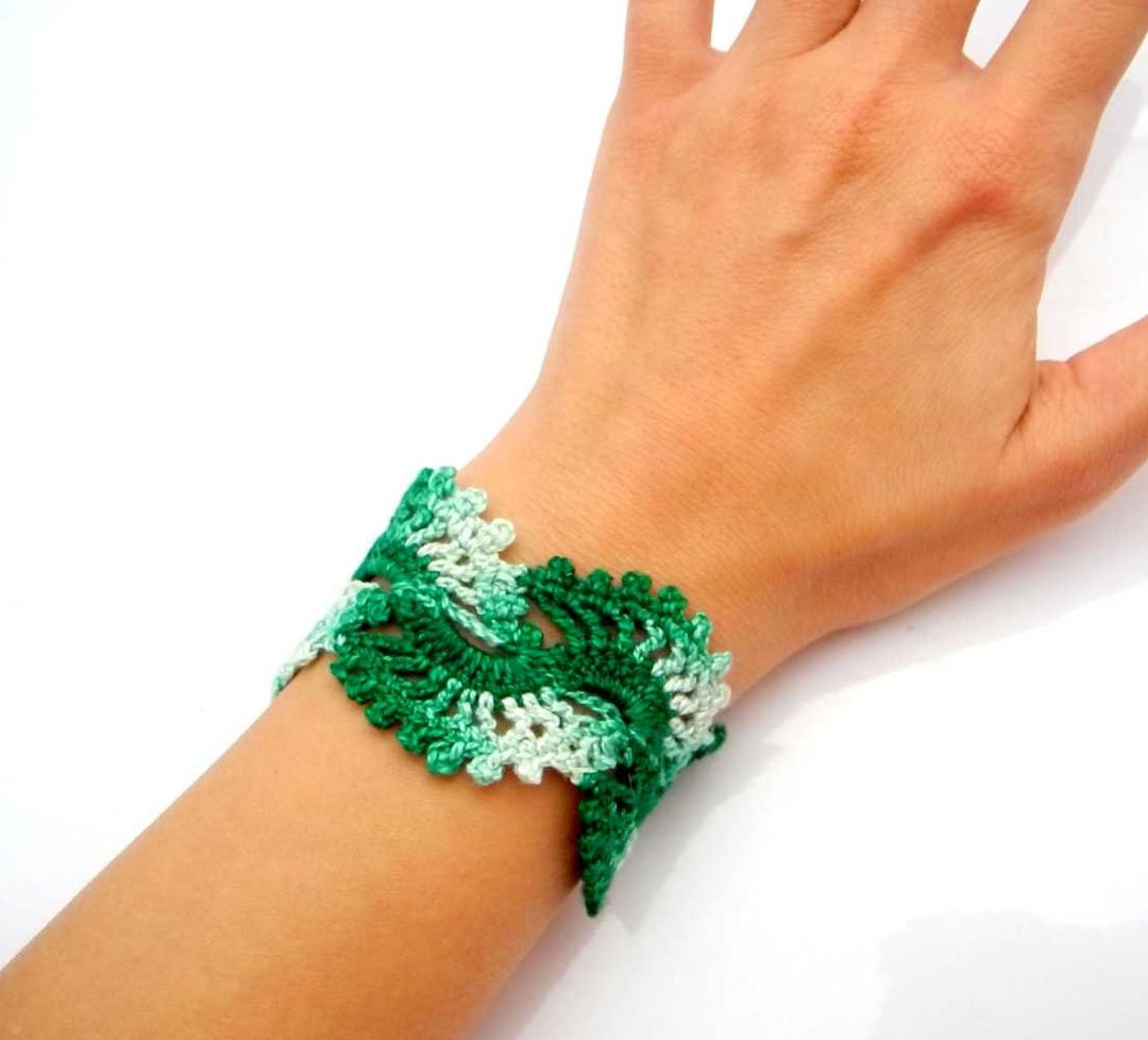 Green mint crochet lace bracelet, adjustable, boho cotton bracelet