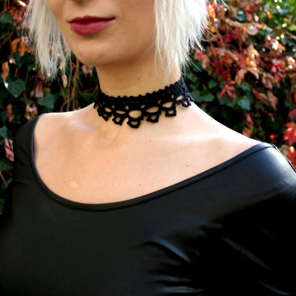 Black crochet lace choker collar, goth lace choker, victorian style choker, lgbtq lace choker, drag queen crochet choker