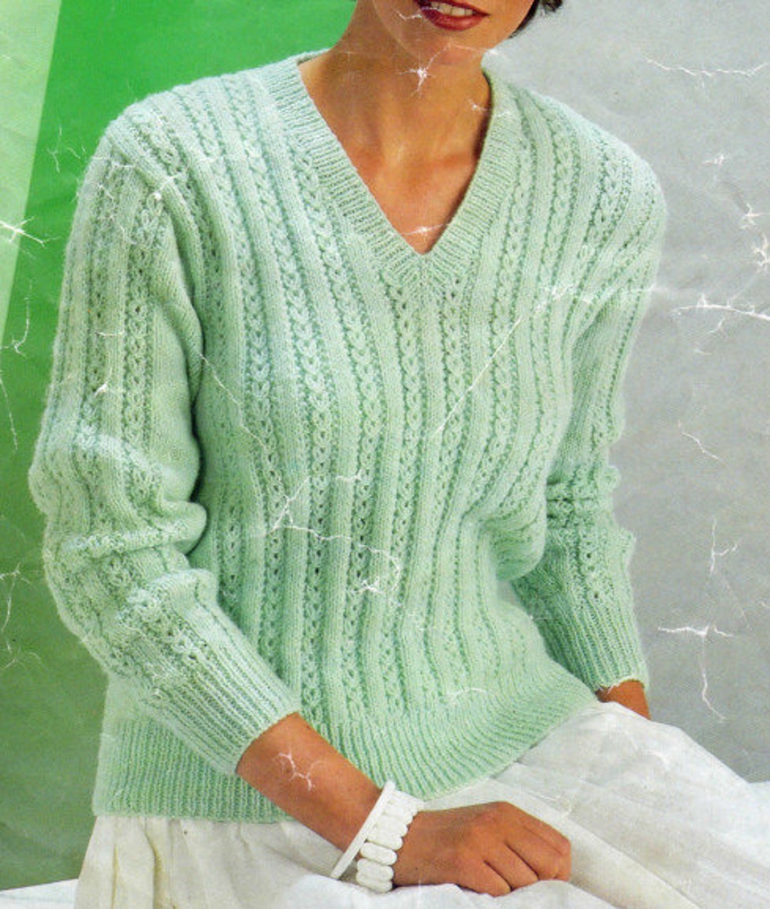 【BAON】[unisex] Ronen V-neck Hachi Knit il_1080xN.2321558489_h5ad.jpg