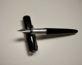 The Picasso Wonder Fountain Pen Pimio 916 Serie Engraved 0.35/0.38/0.5/1.0mm Ink The Picasso Wonder Fountain Pen Pimio 916 Serie Engraved 0.35/0.38/0.5/1.0mm Ink