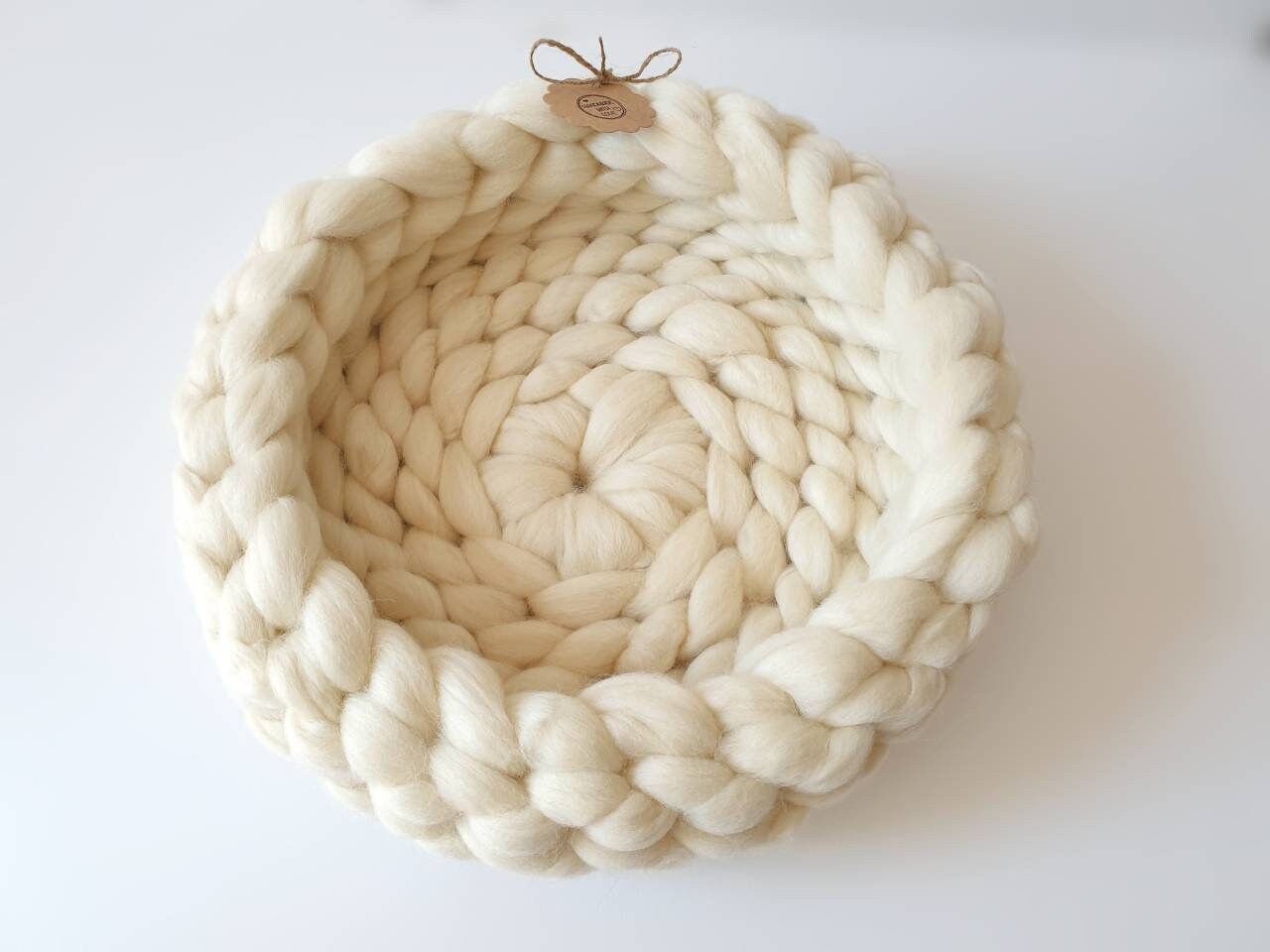 Lisa - Panier Câlin Pour Chat Chien en Pure Laine Vierge Dans de Nombreuses Couleurs et Tailles