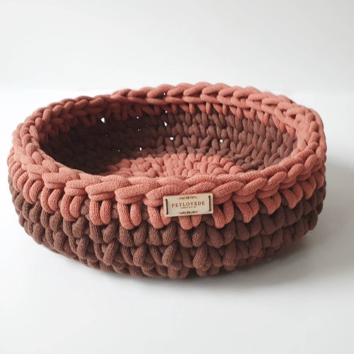 Cat basket - dog shops basket made of sustainable cotton yarn