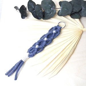 Llavero macrame 2 colores