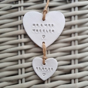 Wedding Gift Keepsake - Personalised Mr & Mrs (Small Wedding Gift, Personalised Wedding gift, Wedding Clay, Mr And Mrs Clay)