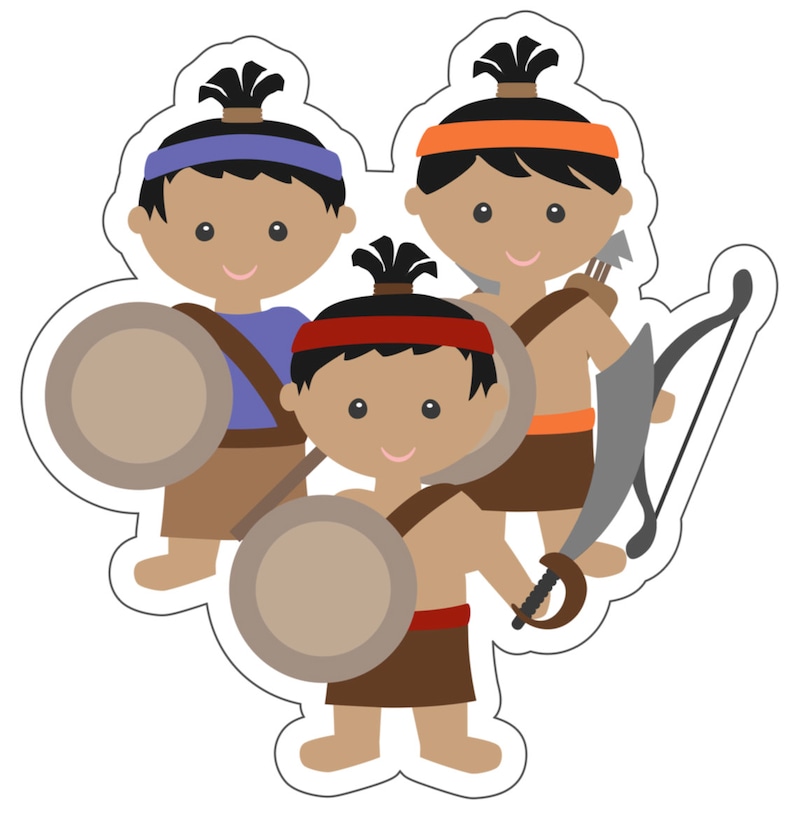 Puede incluir: Tres ilustraciones de dibujos animados de ni&ntilde;os ind&iacute;genas americanos con ropa tradicional. Un ni&ntilde;o sostiene un escudo, otro sostiene un arco y una flecha, y el tercero sostiene una espada.