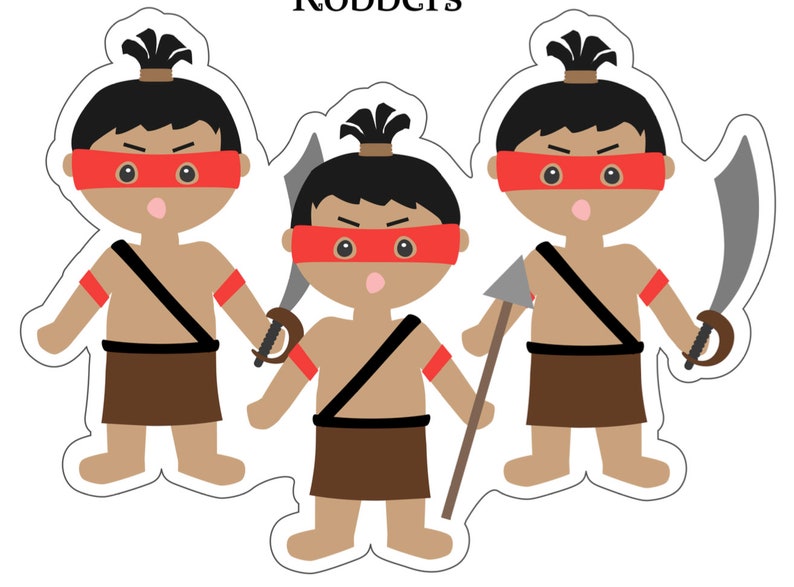Puede incluir: Tres personajes de dibujos animados vestidos como guerreros nativos americanos. Cada personaje tiene piel morena, cabello negro y lleva una cinta roja para la cabeza, un taparrabos marr&oacute;n y una correa negra sobre el pecho. Los personajes sostienen diferentes armas, incluyendo una lanza, una espada y una daga.
