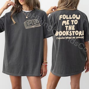 Sígueme a la librería camiseta colores confort