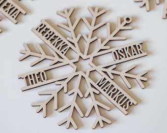 Ornamento con nomi personalizzati a forma di fiocco di neve per la famiglia, Natale in famiglia, decorazioni natalizie