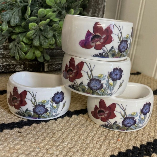 Set of 4 Vintage Porcelain Floral NAPKIN RINGS Cottagecore Napkin Rings Cottage Core Napkin Rings Porcelain Napkin Rings Flowers Table