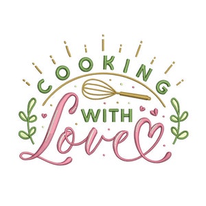 Könnte beinhalten: Grüne und goldene Schrift, die "Cooking with Love" lautet, mit einem goldenen Schneebesen und grünen Blättern. Die Schrift ist in einer kursiven Schriftart gehalten und der Hintergrund ist weiß.