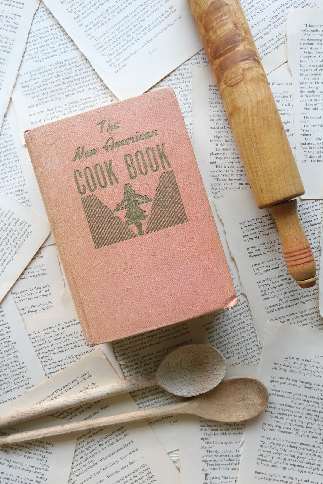 The American Cookbook : A Fresh Take On Classic Recipes - Elena
