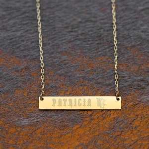 Collar personalizado con barra de oro macizo de 14k: placa grabada