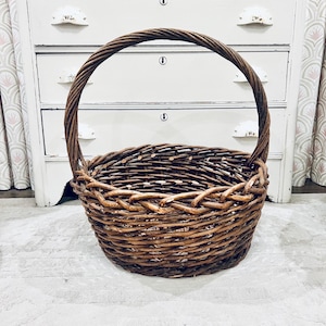 Vintage Rustic Grapevine Ex-LG Basket Twisted Handle Farmhouse Cottage Core Easter