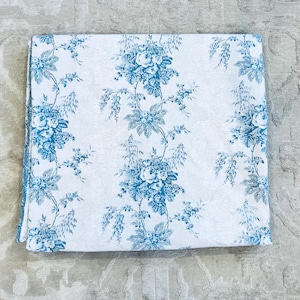 Cabbages & Roses Reversible Duvet Queen Blue White Shabby Chic London