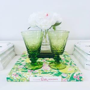 Vintage Fleur De Lis Goblet Green Glass Water Wine Set of 2 Drinkware Barware