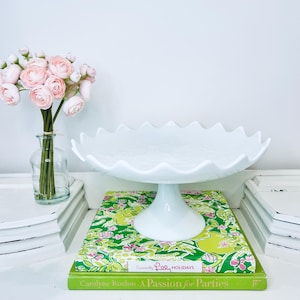 Vintage Fenton Spanish Lace Milk Glass Cake Stand Fruit Bowl MCM Wedding Decor White
