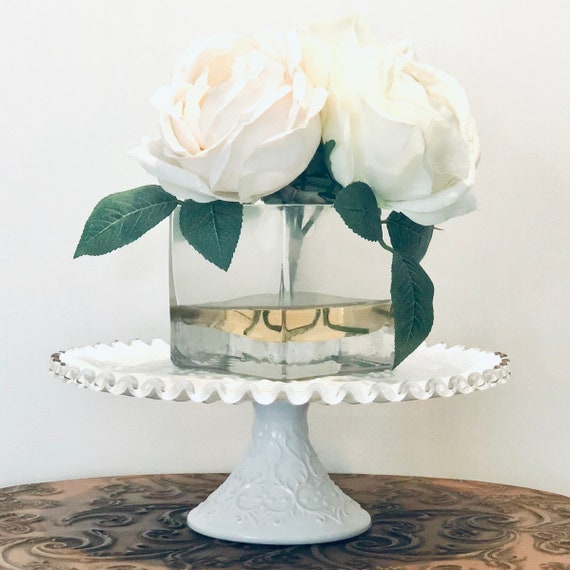 フェントンFenton シルバークレスト　スパニッシュレースケーキスタンド Vintage Fenton Spanish Lace Milk Glass Cake Stand Ruffled
