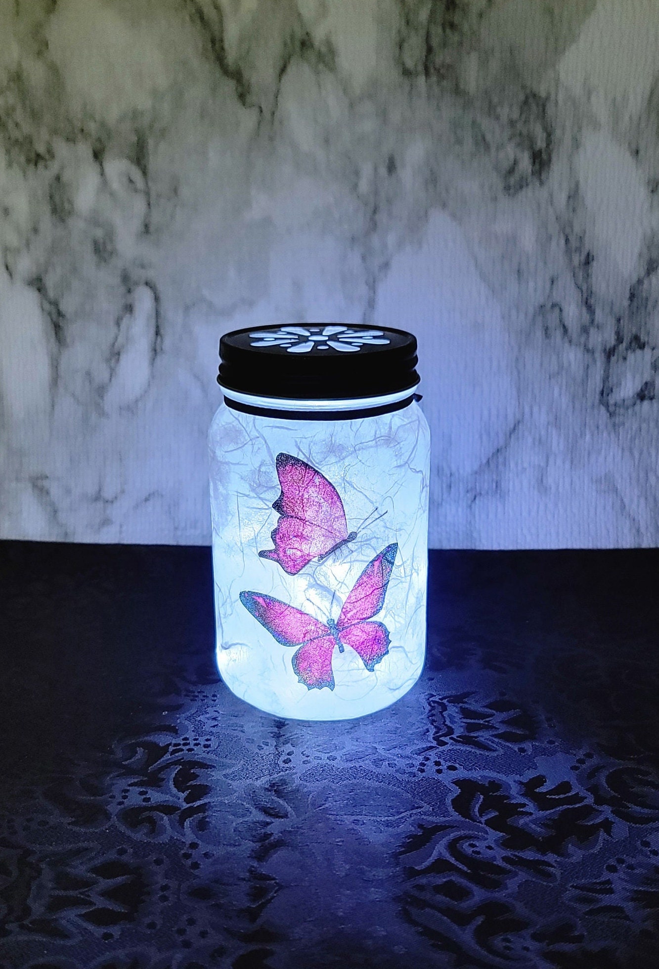 inkl Batterien Butterfly in a Jar SCHMETTERLING im Glas PINK/SCHW. 