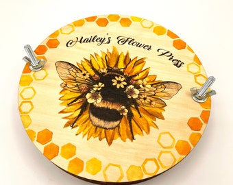 Wooden Round Bee Sunflower Flower Press / Personalized Botanical Flower Press Kit / Gift for her/ Flower lover/ Kids activity, craft kit