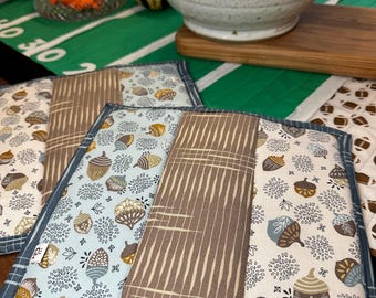 Fall Acorn Patchwork Hotpad, Friendsgiving Kitchen Decor