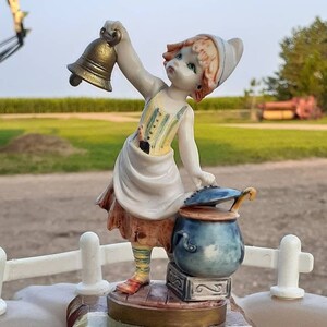 Depose Italy 816. Pixie Figurine on Carrera Marble.