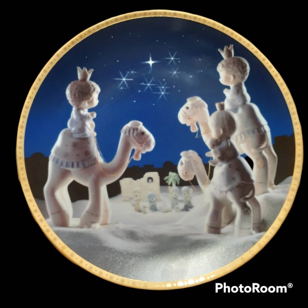 Vintage 1995 The Enesco Precious Moments Collection "They Followed The Star" by Sam Butcher. Second Annual Precious Moments Nativity Plate