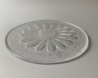 Kosta Boda-style Clear Glass Daisy Motif Trivet Plate