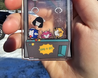 Grab A Bot Shaker Charm