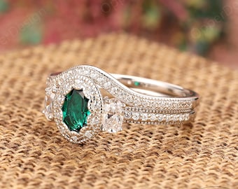 Bridal Set, Emerald Bridal Set, Oval Cut 5x7mm Emerald Ring, 10k White Gold Wedding Ring Set, Vintage Women Ring Set, Anniversary Ring Set