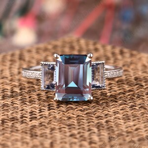 Emerald Cut 7x9mm Alexandrite Ring, White Gold Ring For Women, Prong Set Wedding Ring,Vintage Alexandrite Ring,Half Eternity Engagement Ring