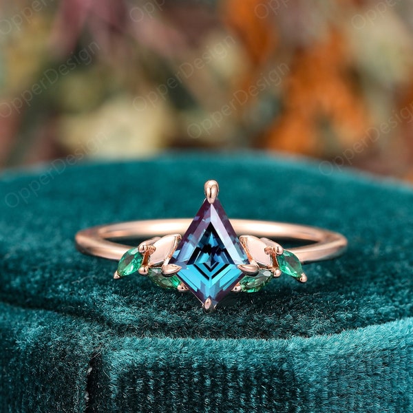 Alexandrite Engagement Ring, Stacking Leaf Shape Emerald Ring, Kite Cut 6x9mm Alexandrite Wedding Ring, Unique Annivversary Ring Gift Women