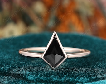 Vintage Black Onyx Engagement Ring, Kite Cut Ring, Rose Gold Ring, Art Deco Black Agate Ring,Unique Wedding Ring,Delicate Women Promise Ring