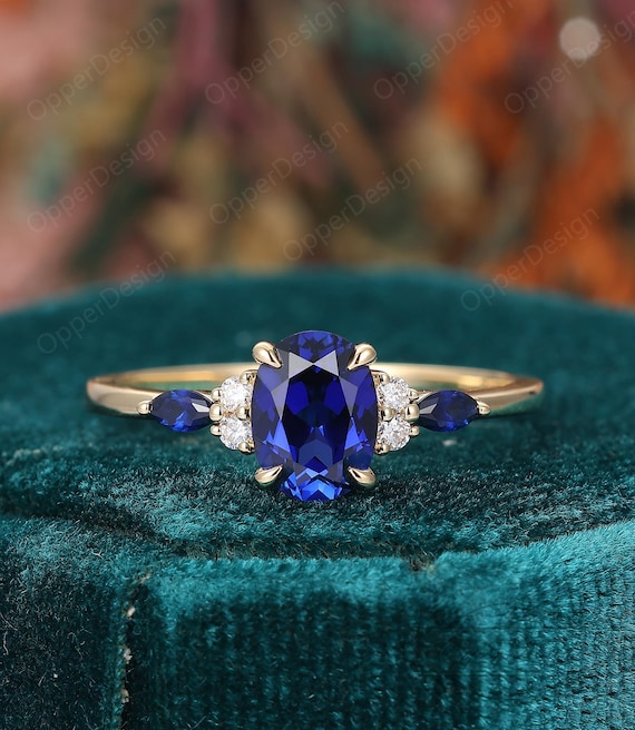 Bague or jaune diamants et saphir
